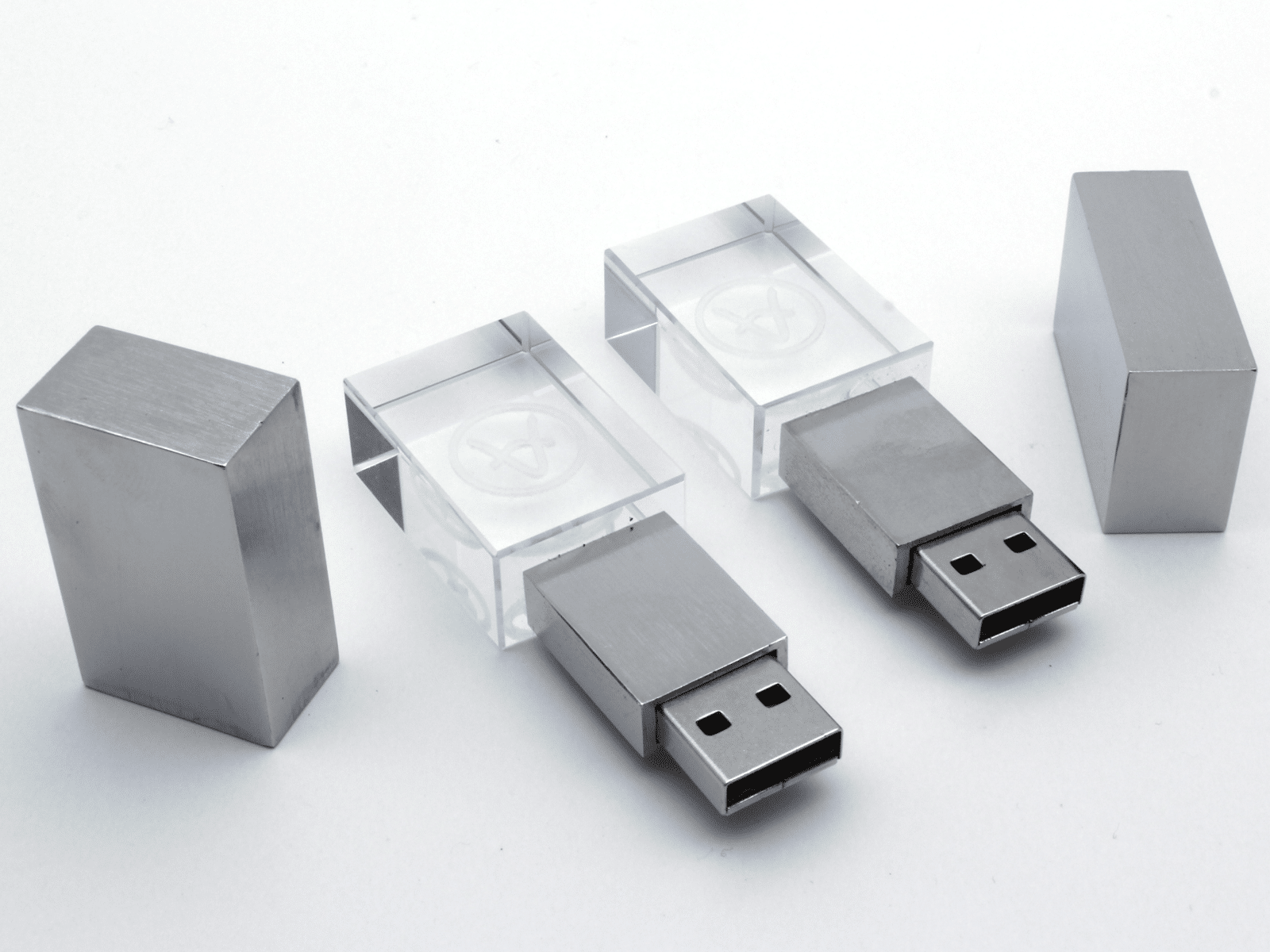 Chine Personnalisé Cristal Verre USB Porte-clés Avec Logos De